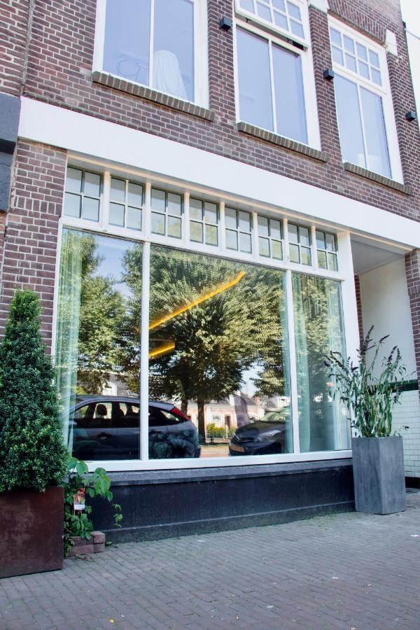 Stadslogement Valentijn Sneek Esterno foto