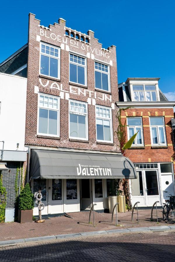 Stadslogement Valentijn Sneek Esterno foto