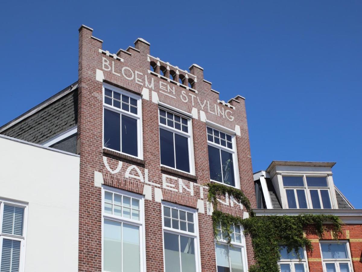 Stadslogement Valentijn Sneek Esterno foto